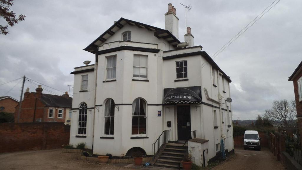 Belle Vue House Hotel 雷丁 外观 照片